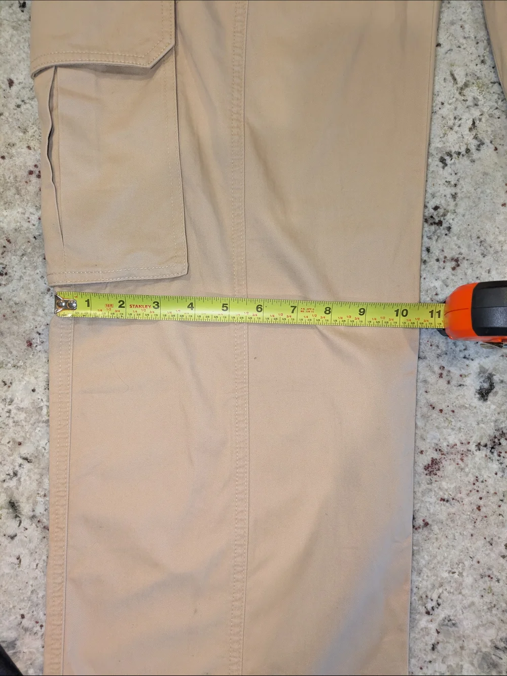 NWT Abercrombie & Fitch Men's Tan Cargo Pants Size 33x32 Relaxed Utility Pockets